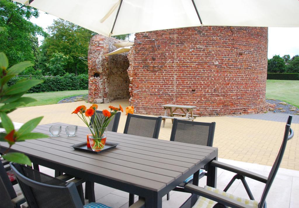Bed And Breakfast De Meule Montfort ภายนอก รูปภาพ